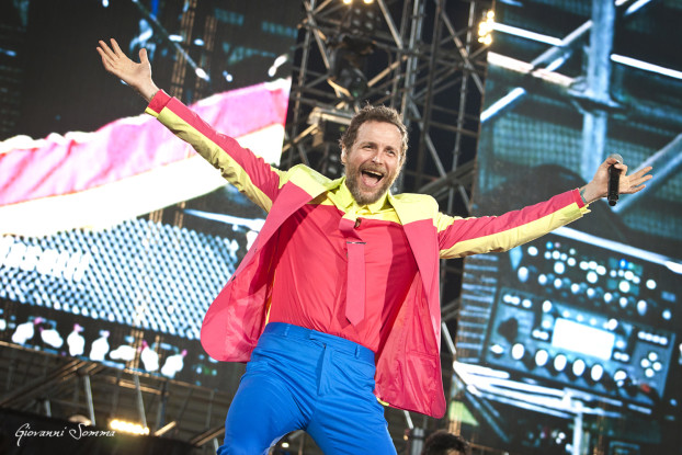 Lorenzo-Cherubini-Jovanotti-Concerto-Napoli-Concerto-Backup-Tour-Giovanni-Somma-Photography-Castellammare-di-Stabia-Wedding-matrimonio-Sorrento-Positano-Amalfi-Ravello-Bride-Groom-Engagement-Nozze-Sposi-Fotografo-s