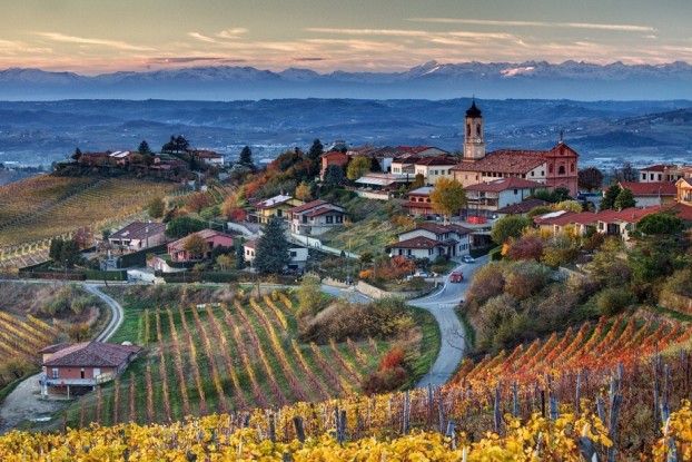 Una panoramica di paesaggi piemontesi